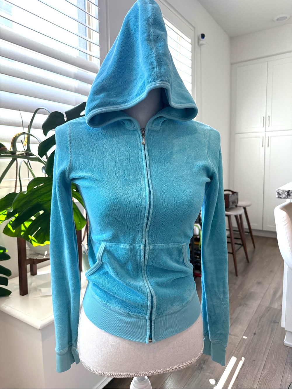 SET: Juicy Couture Zip-Up Hoodie & matching drawstring pants